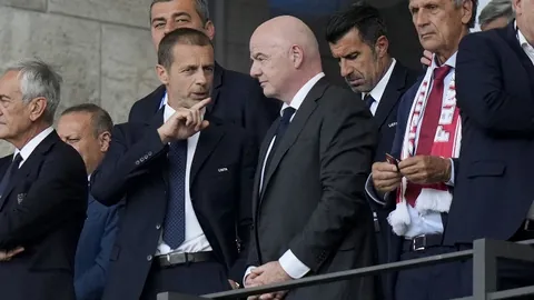 客战维拉险遭翻盘，曼城1-2惜败福登独木难支