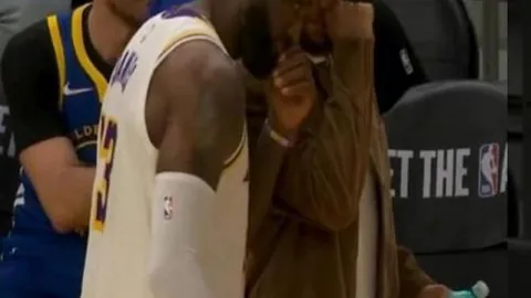 “梅州客家客场战平中超豪门上海海港，球队士气高涨”